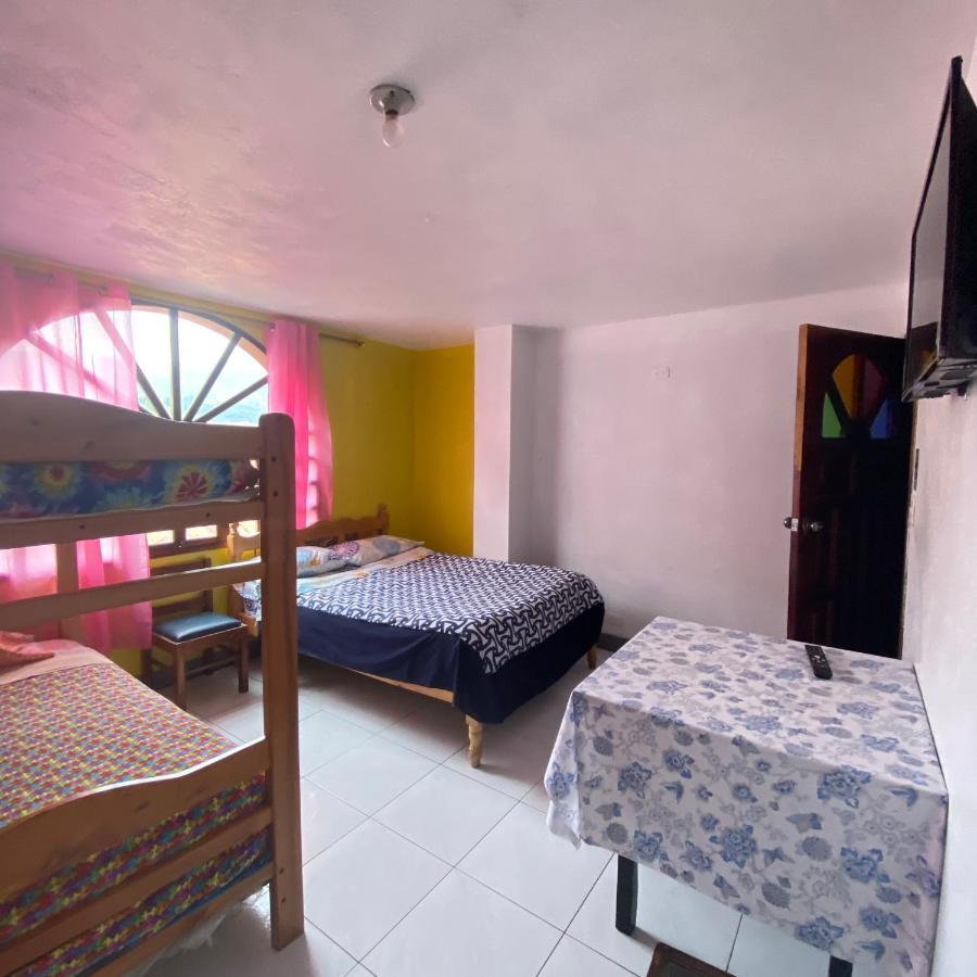 Hostal Chasqui Otavalo Ngoại thất bức ảnh